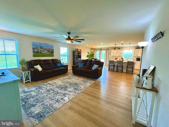 17 Perspective Pl, House other with 3 bedrooms, 3 bathrooms and null parking in HEDGESVILLE WV | Image 7