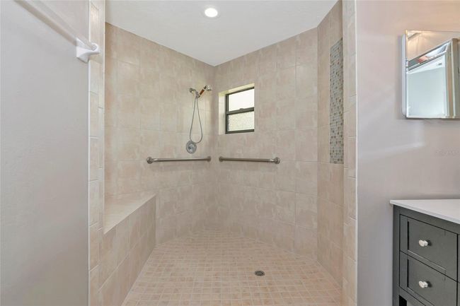 101 - 1712 Starling Dr, Condo with 2 bedrooms, 2 bathrooms and null parking in SARASOTA FL | Image 25