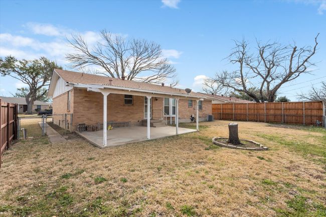 2417 Livenshire Dr, House other with 3 bedrooms, 2 bathrooms and null parking in Garland TX | Image 18