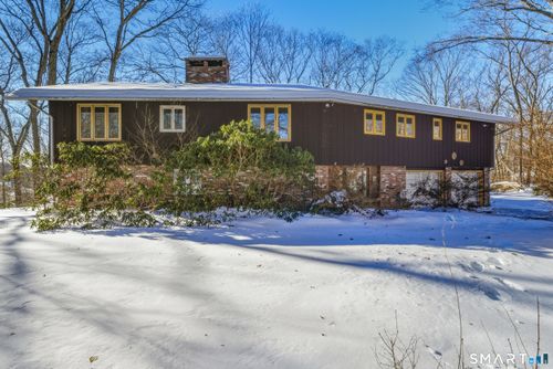 16 Merrywood Ln, East Lyme, CT, 06333-1225 | Card Image