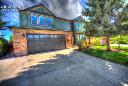 2725 Helmsdale Dr, Colorado Springs, CO, 80920-7209 | Card Image