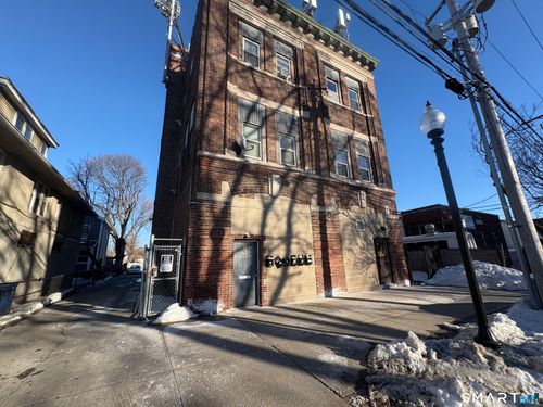 apt-2a-568 Newfield Ave, Bridgeport, CT, 06607-1727 | Card Image