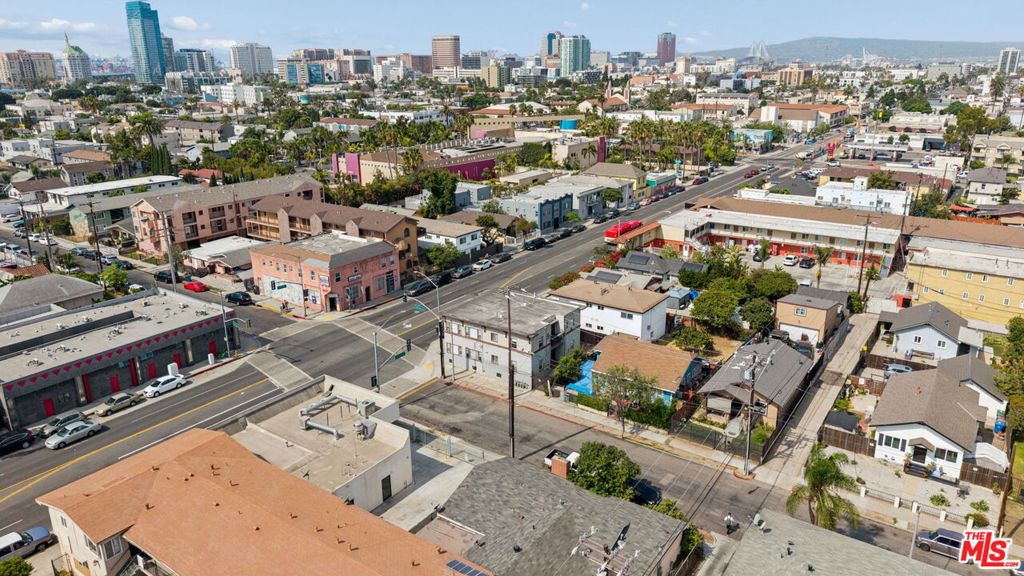 Residential Income in Long Beach 5