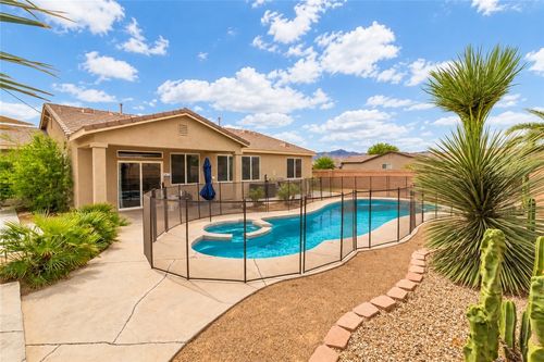 545 Mcalister Dr, Bullhead City, AZ, 86442-4204 | Card Image