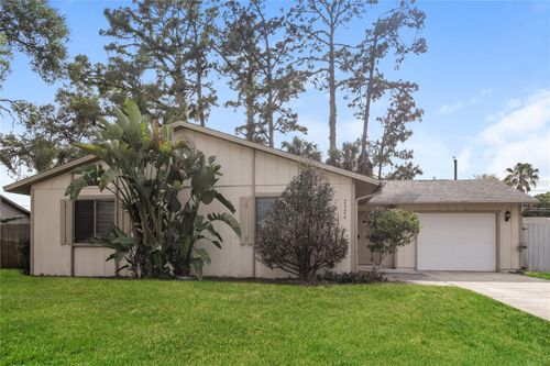 2324 Yule Tree Dr, Edgewater, FL, 32141-4324 | Card Image