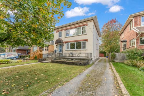 418 College St, Kingston, ON, K7L4M7 | Card Image