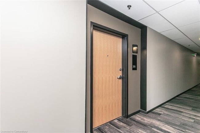 205 - 249 Grey Silo Rd, House attached with 2 bedrooms, 2 bathrooms and 1 parking in Waterloo ON | Image 8