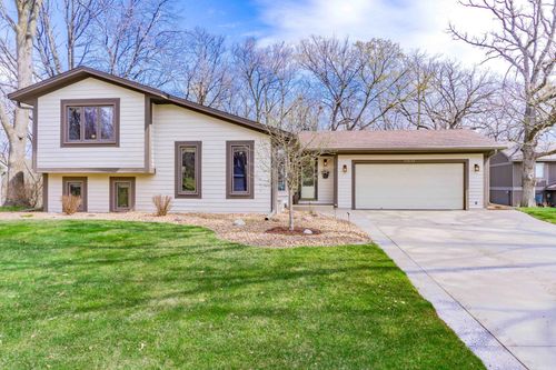 112117 Haering Cir, Chaska, MN, 55318-1378 | Card Image