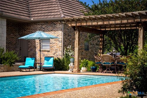 21419 Forest Waters Cir, Garden Ridge, TX, 78266-2781 | Card Image