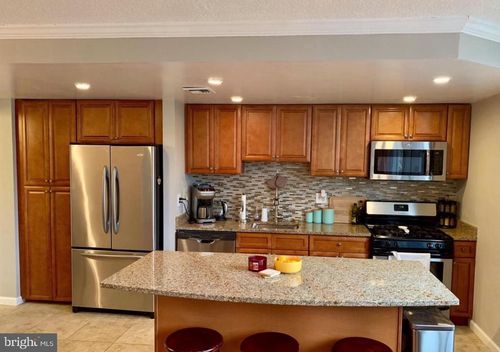 apt-504-5353 Columbia Pike, ARLINGTON, VA, 22204-3143 | Card Image