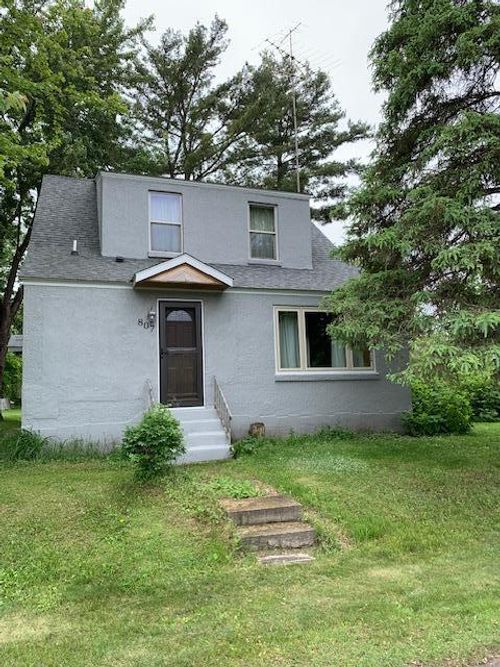 807 Lindbergh Dr Nw, Little Falls, MN, 56345-1101 | Card Image