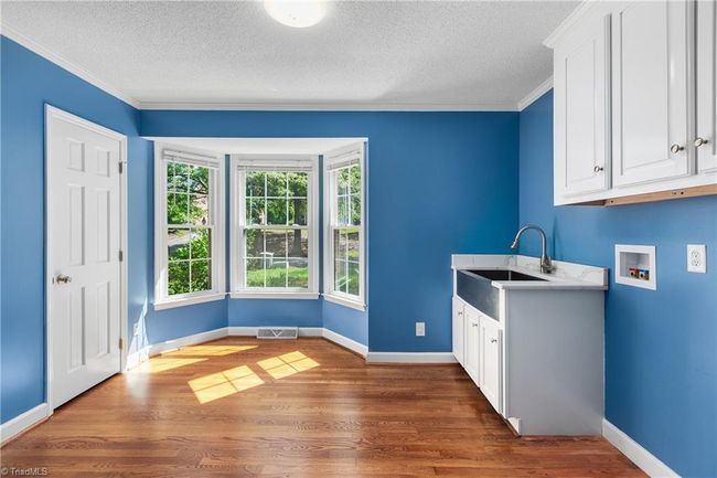 Laundry Room | Image 21