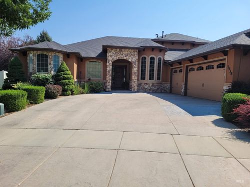3938 S Tavistock Pl, Meridian, ID, 83642-9016 | Card Image