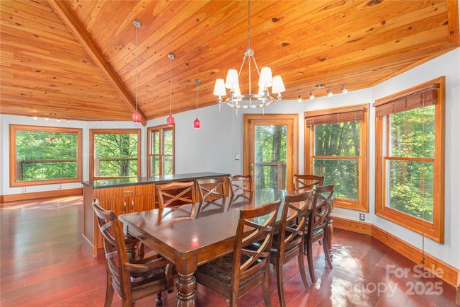 Near to kitchen dining | Image 10