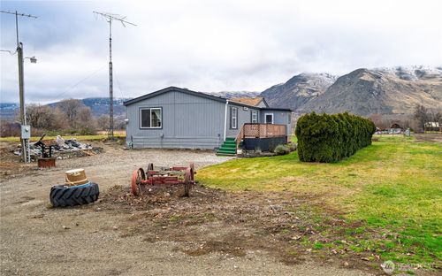 12 Moonlight Dr, Oroville, WA, 98844-9292 | Card Image