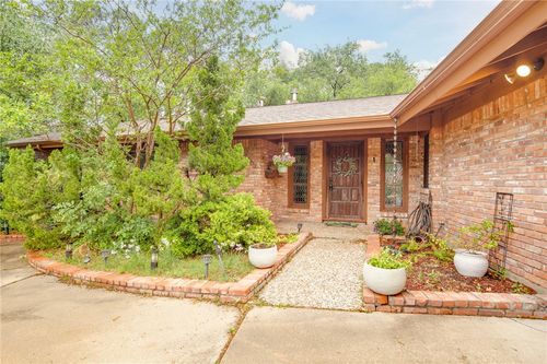 2902 Chaparral Cir, Bryan, TX, 77802-2925 | Card Image