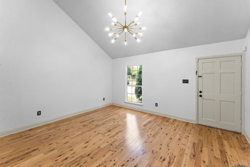 2a-402 Lee Dr, Baton Rouge, LA, 70808-4987 | Card Image