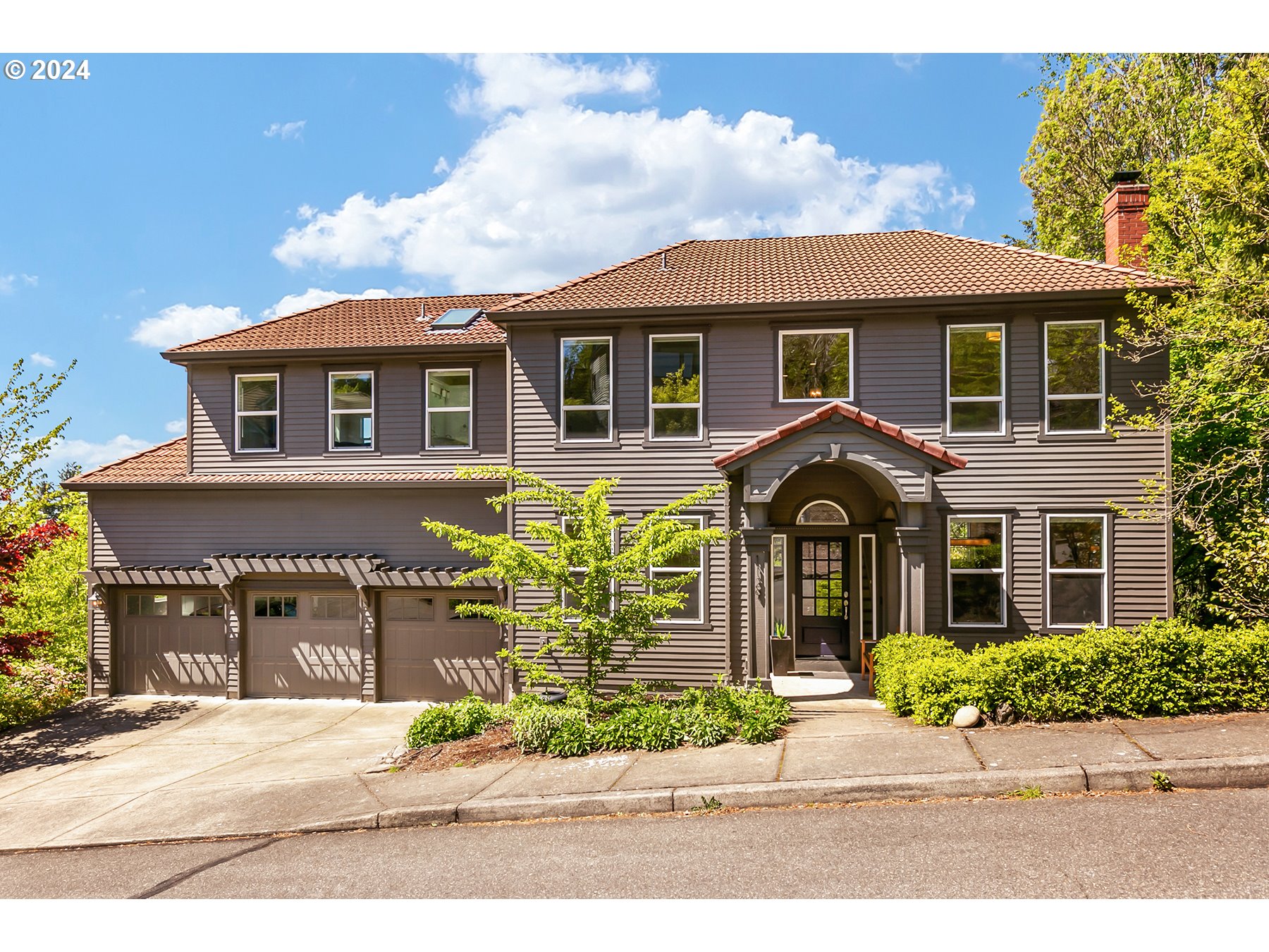 Frazier Ct, Portland, OR 97229