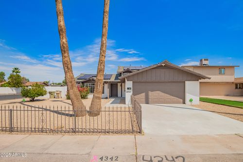 4342 W Claremont St, Glendale, AZ, 85301-4822 | Card Image