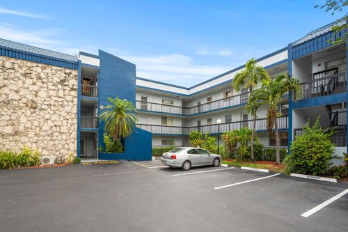 unit-109-3090 Holiday Springs Blvd, Margate, FL, 33063-5420 | Card Image
