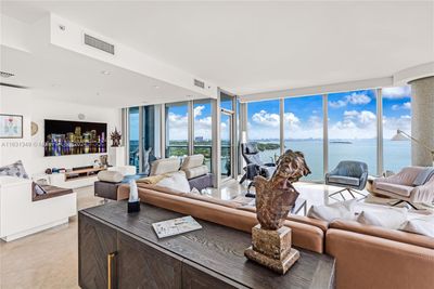 1412 - 601 Ne 36th St, Condo with 2 bedrooms, 2 bathrooms and null parking in Miami FL | Image 3