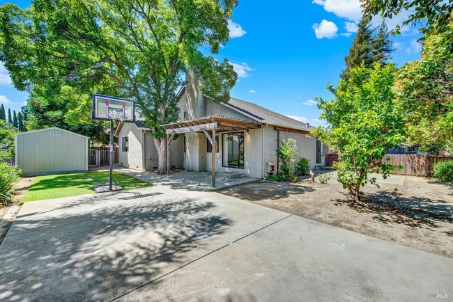 945 Hickory Avenue, House other with 3 bedrooms, 2 bathrooms and 2 parking in Fairfield CA | Image 27
