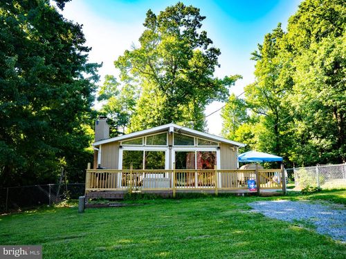 1001 Bifrost Way, LINDEN, VA, 22642-5929 | Card Image