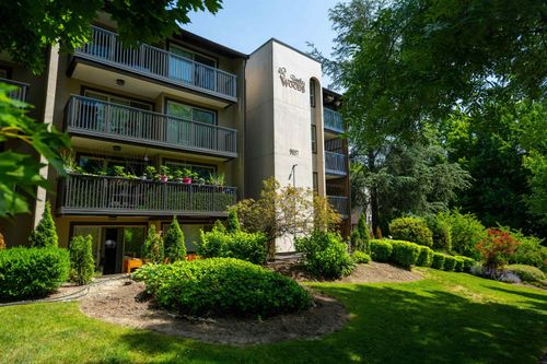 307-9857 Manchester Dr, Burnaby, BC, V3N4P5 | Card Image