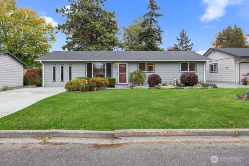 27327 76th Dr Nw, Stanwood, WA, 98292-7450 | Card Image