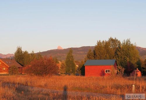 1230 Wind River Trl, Driggs, ID, 83422-5081 | Card Image