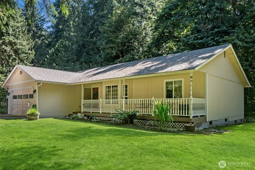 21827 Crest Ln Se, Yelm, WA, 98597-9034 | Card Image
