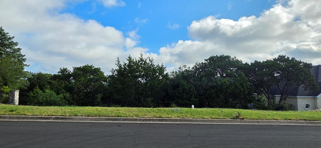Land in Kerrville