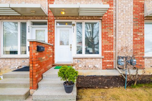 121-10 Fairwood Cres, Scarborough, ON, M1E3T1 | Card Image