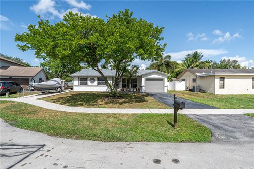 4360 Nw 116th Ave, Sunrise, FL, 33323-2660 | Card Image