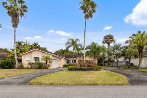 8411 Sw 162nd Ter, Palmetto Bay, FL, 33157-3682 | Card Image