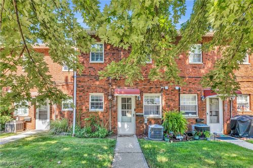 20187 Grannis Rd, Fairview Park, OH, 44126-1521 | Card Image