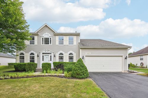 549 Sparrow Ct, Lindenhurst, IL, 60046-7909 | Card Image
