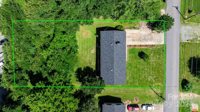 1230 2 Nd St Se, House other with 3 bedrooms, 2 bathrooms and null parking in Hickory NC | Image 16