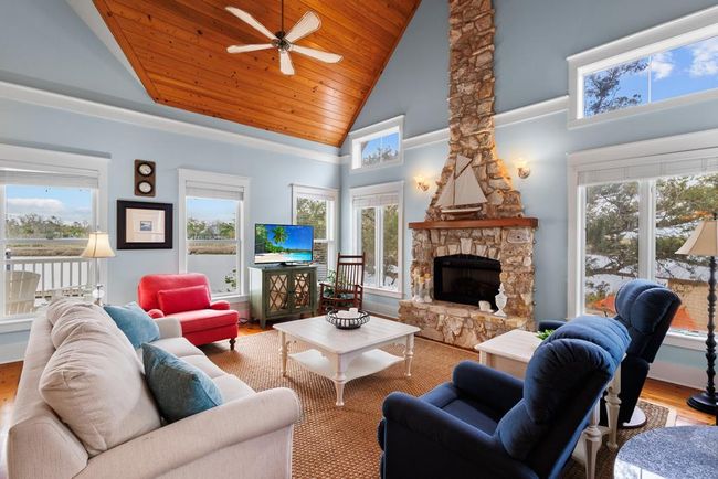 1208 Summer Pointe Ln Se, House other with 4 bedrooms, 3 bathrooms and null parking in Steinhatchee FL | Image 12