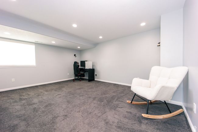#4 The bedroom has an attached walk-in closet, recessed lighting, and is carpeted! | Image 29