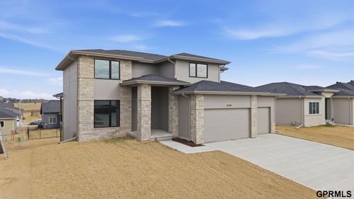 21150 Hartman Ave, Elkhorn, NE, 68022-5351 | Card Image