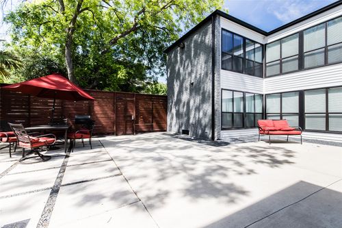 109-2806 Reagan St, Dallas, TX, 75219-3411 | Card Image