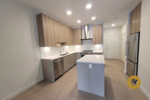 401-7588 16th Street, Burnaby, BC, V3N0H8 | Card Image