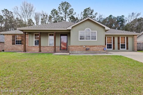 15513 Lyda Steen Dr, Biloxi, MS, 39532-7330 | Card Image