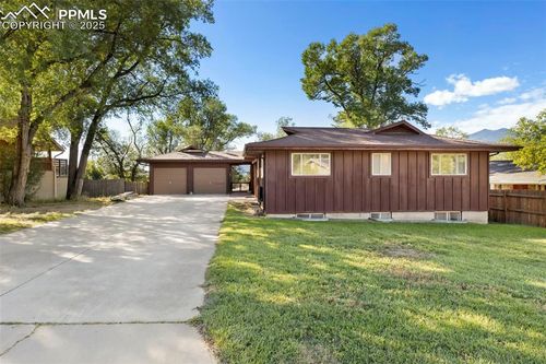 1815 Pejn Ave, Colorado Springs, CO, 80904-2829 | Card Image