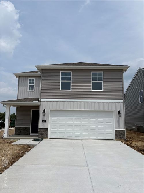 147 Chakers Way, Wilmington, OH, 45177-6568 | Card Image