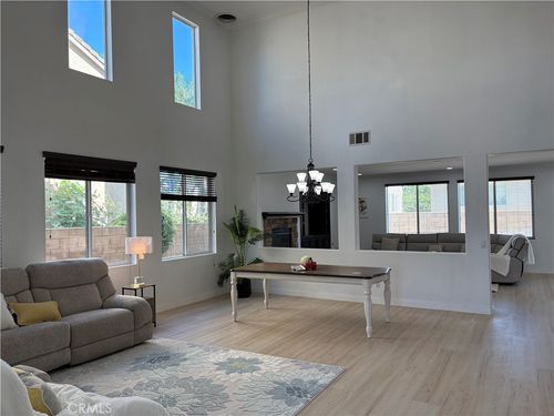 13723 Deerpath Cir, Eastvale, CA, 92880-5536 | Card Image