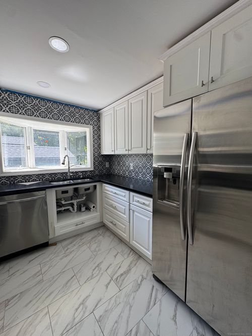 81 Riverside St, Watertown, CT, 06779-1535 | Card Image