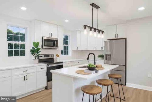 8109 Old Hagerstown Rd, MIDDLETOWN, MD, 21769-8828 | Card Image