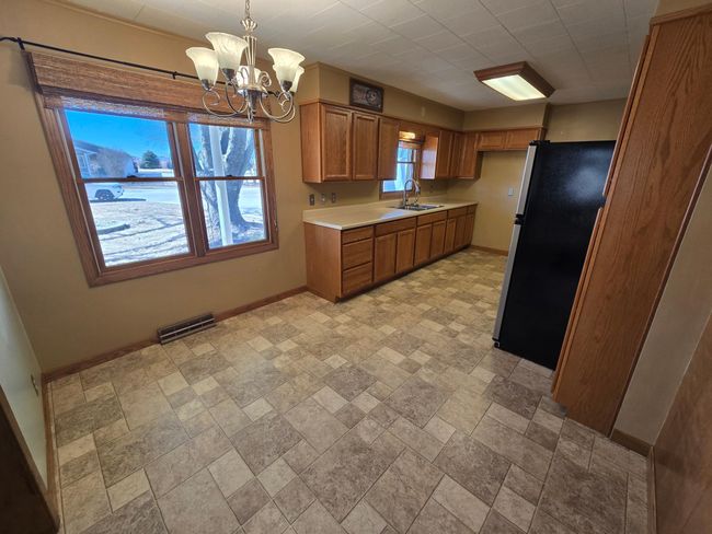 Dining area | Image 6